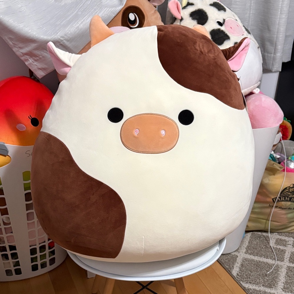 24” Ronnie the cow Squishmallow from USA 🇺🇸
